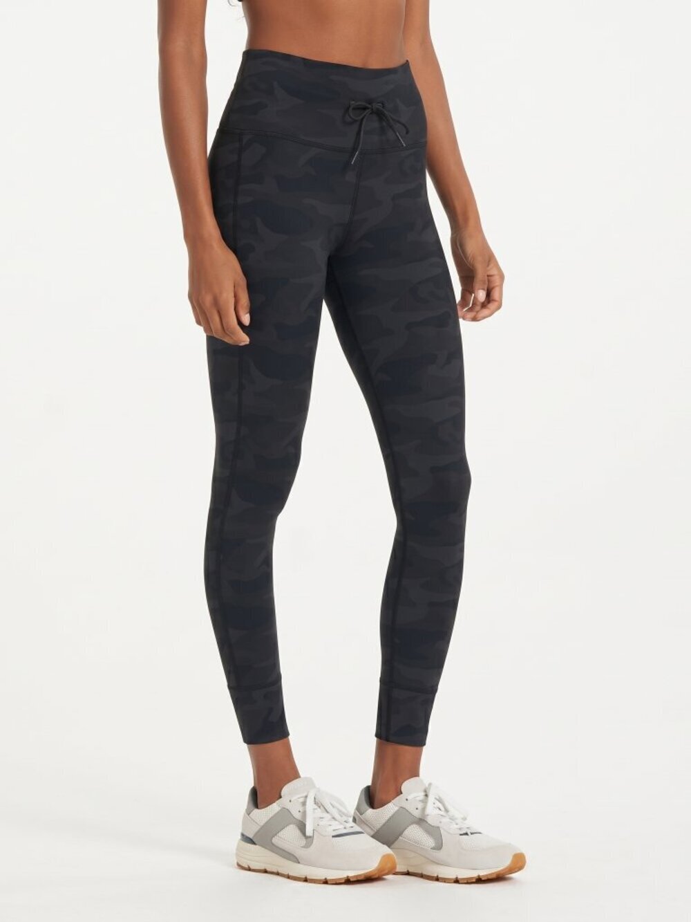 Vuori Daily Legging BreatheInterlock Black Camo XS NWT